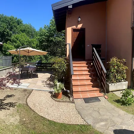 Intelvi House *