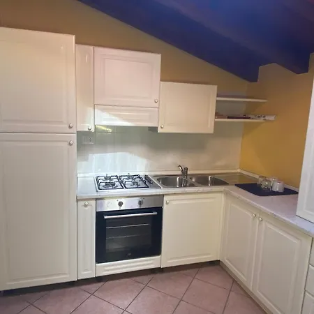 Relaxing Oasis In The Attic Castiglione dʼIntelvi