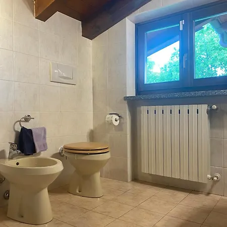 Intelvi House