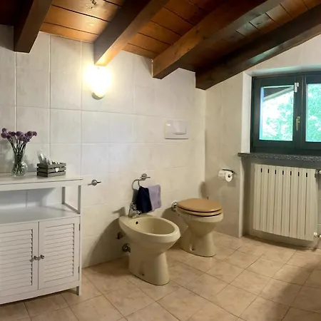 Feriehus Intelvi House Castiglione dʼIntelvi