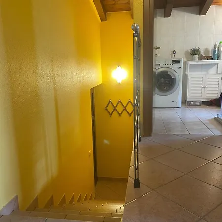 Intelvi House *