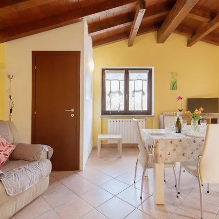 Intelvi House * Castiglione dʼIntelvi