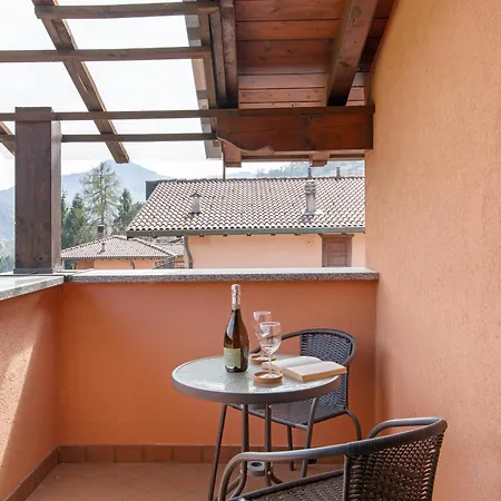 Feriehus Intelvi House Castiglione dʼIntelvi