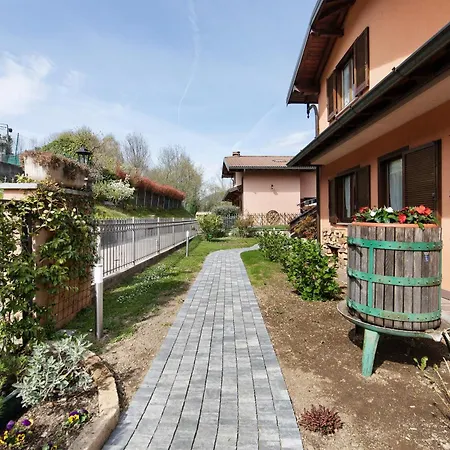 Intelvi House