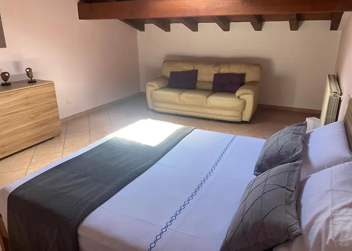 Relaxing Oasis In The Attic Tatil Evi