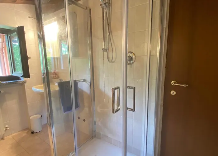 Dom wakacyjny Relaxing Oasis In The Attic Castiglione dʼIntelvi